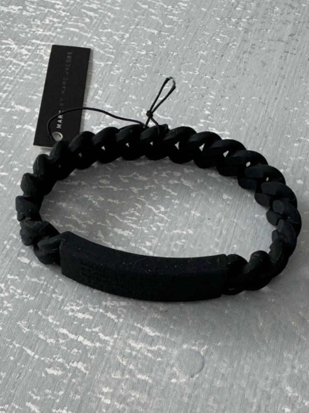 NWT -🌼 Marc by Jacobs Matte Black Linked Silicone Bracelet - Picture 2 of 4